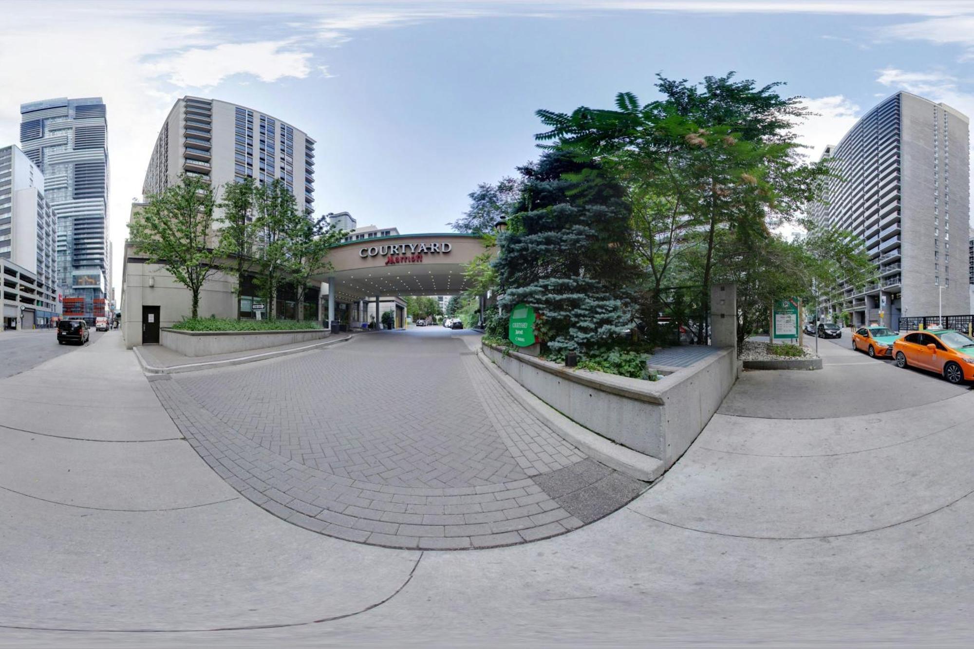 Courtyard By Marriott Toronto Downtown Hotel Екстериор снимка