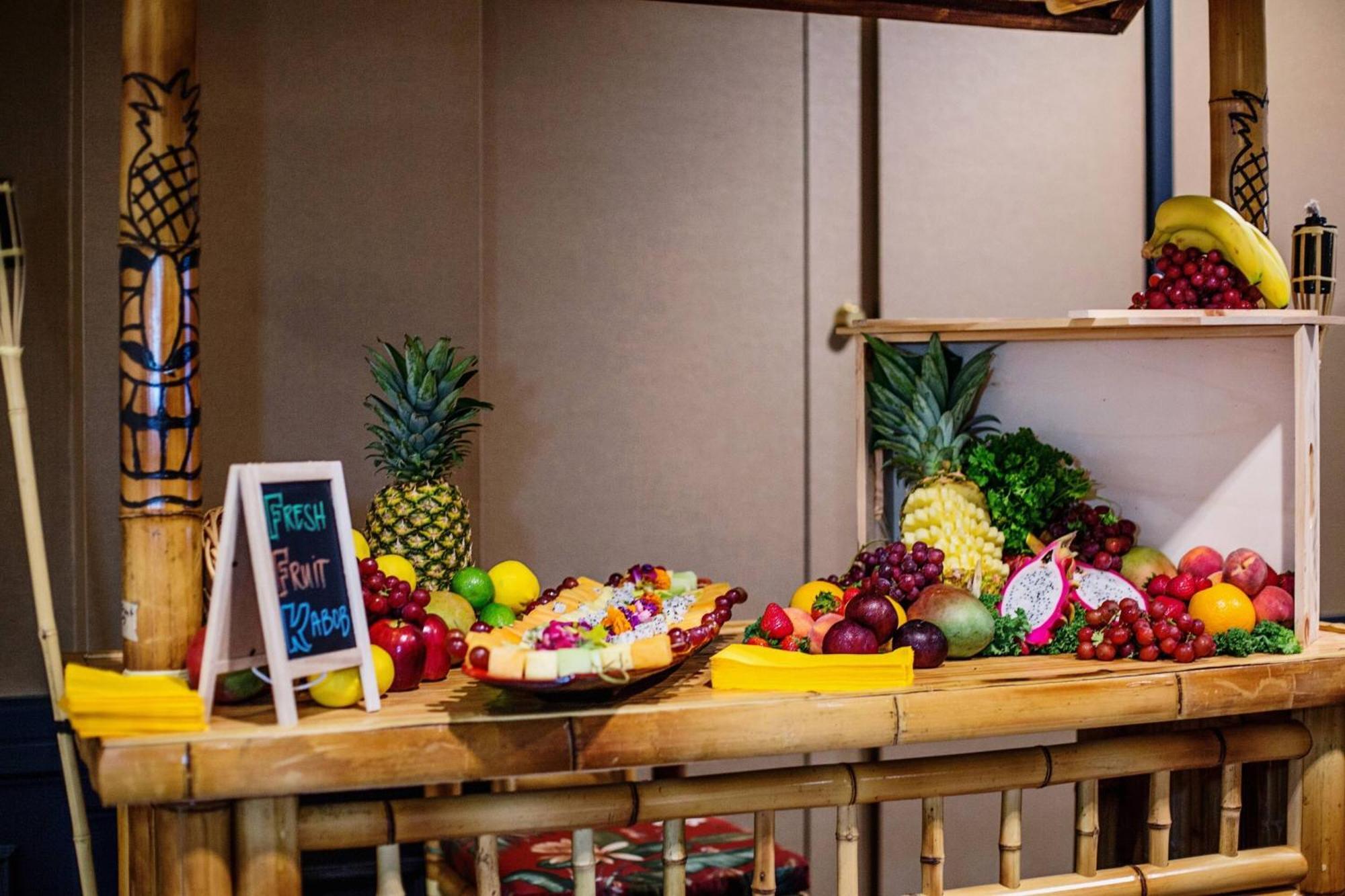 Courtyard By Marriott Toronto Downtown Hotel Екстериор снимка
