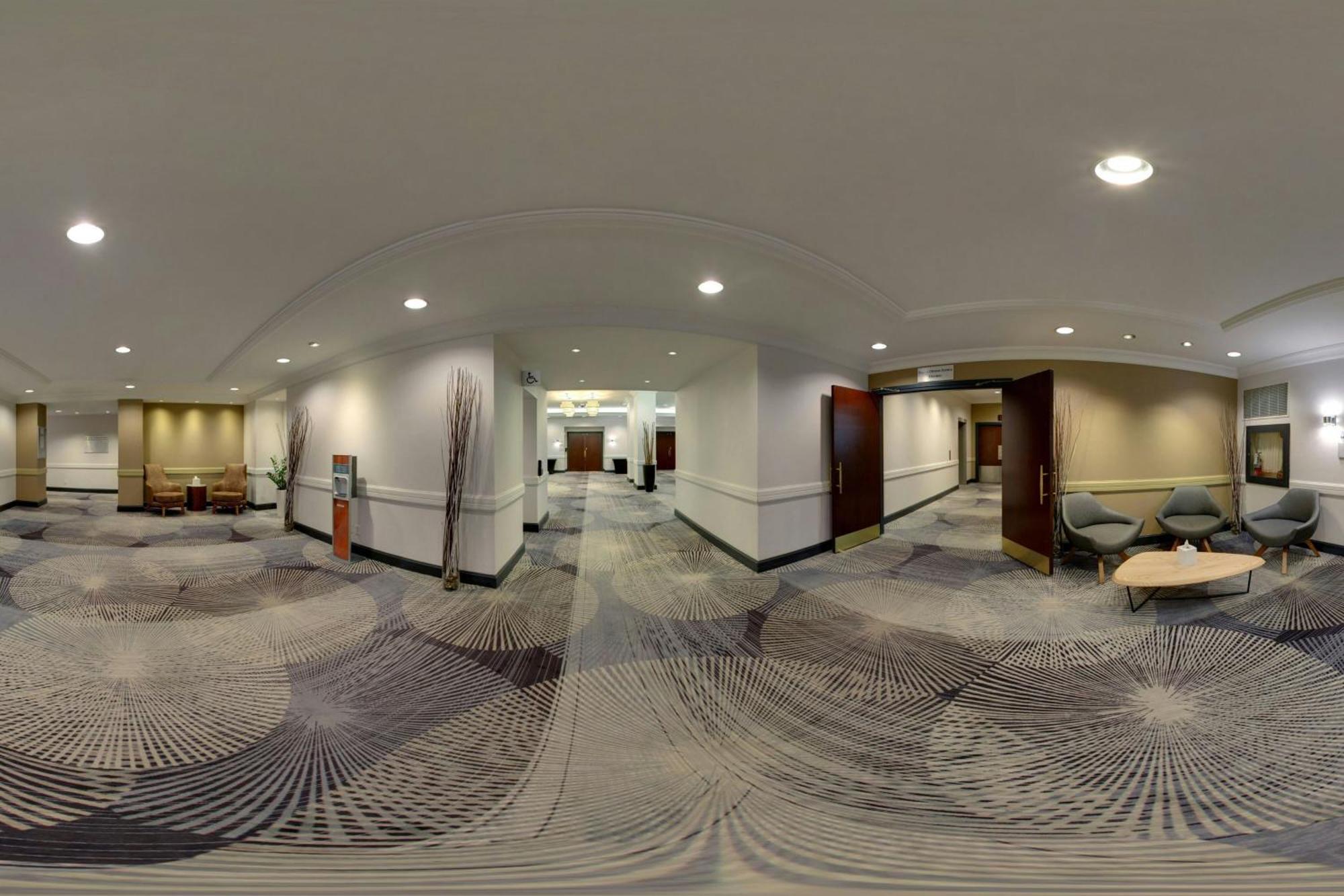 Courtyard By Marriott Toronto Downtown Hotel Екстериор снимка