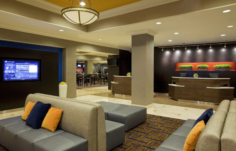 Courtyard By Marriott Toronto Downtown Hotel Интериор снимка