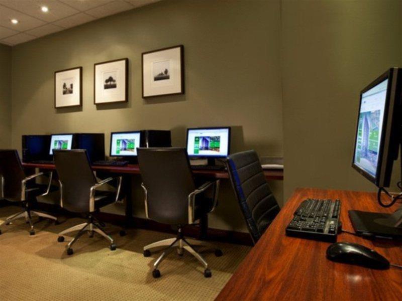 Courtyard By Marriott Toronto Downtown Hotel Екстериор снимка